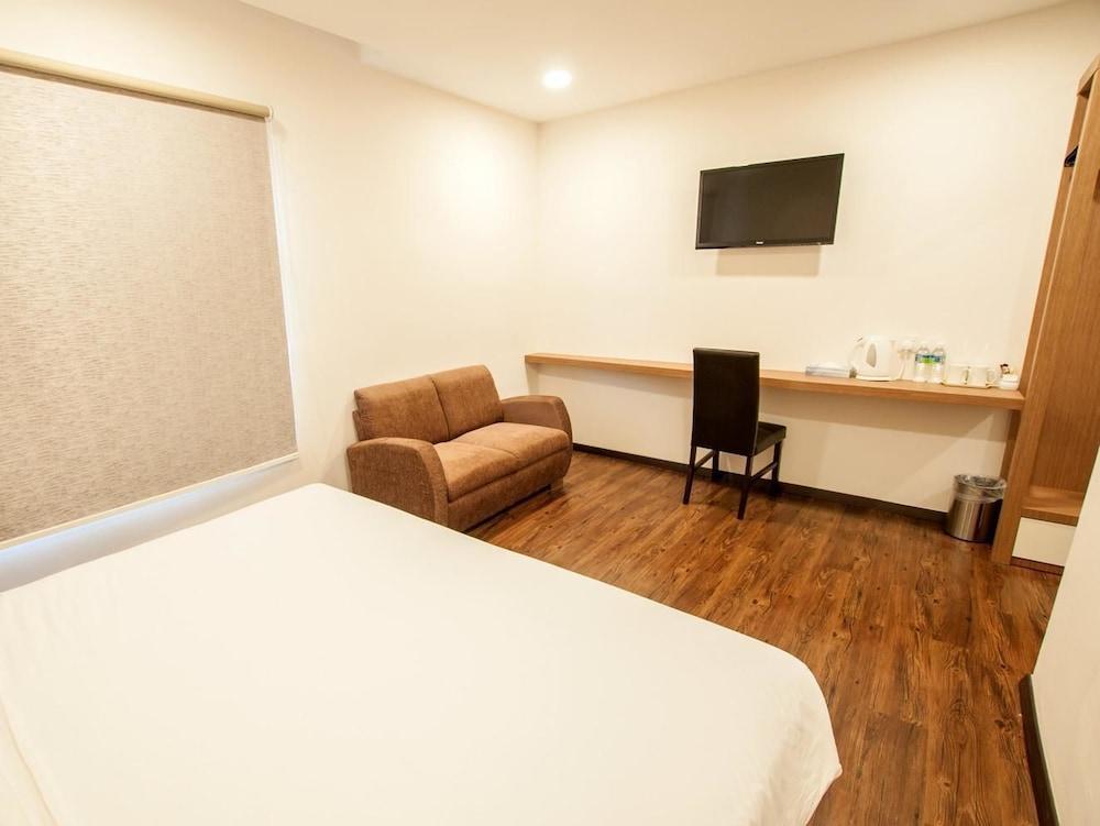 Nagoya Inn Hotel Kuah Exterior foto